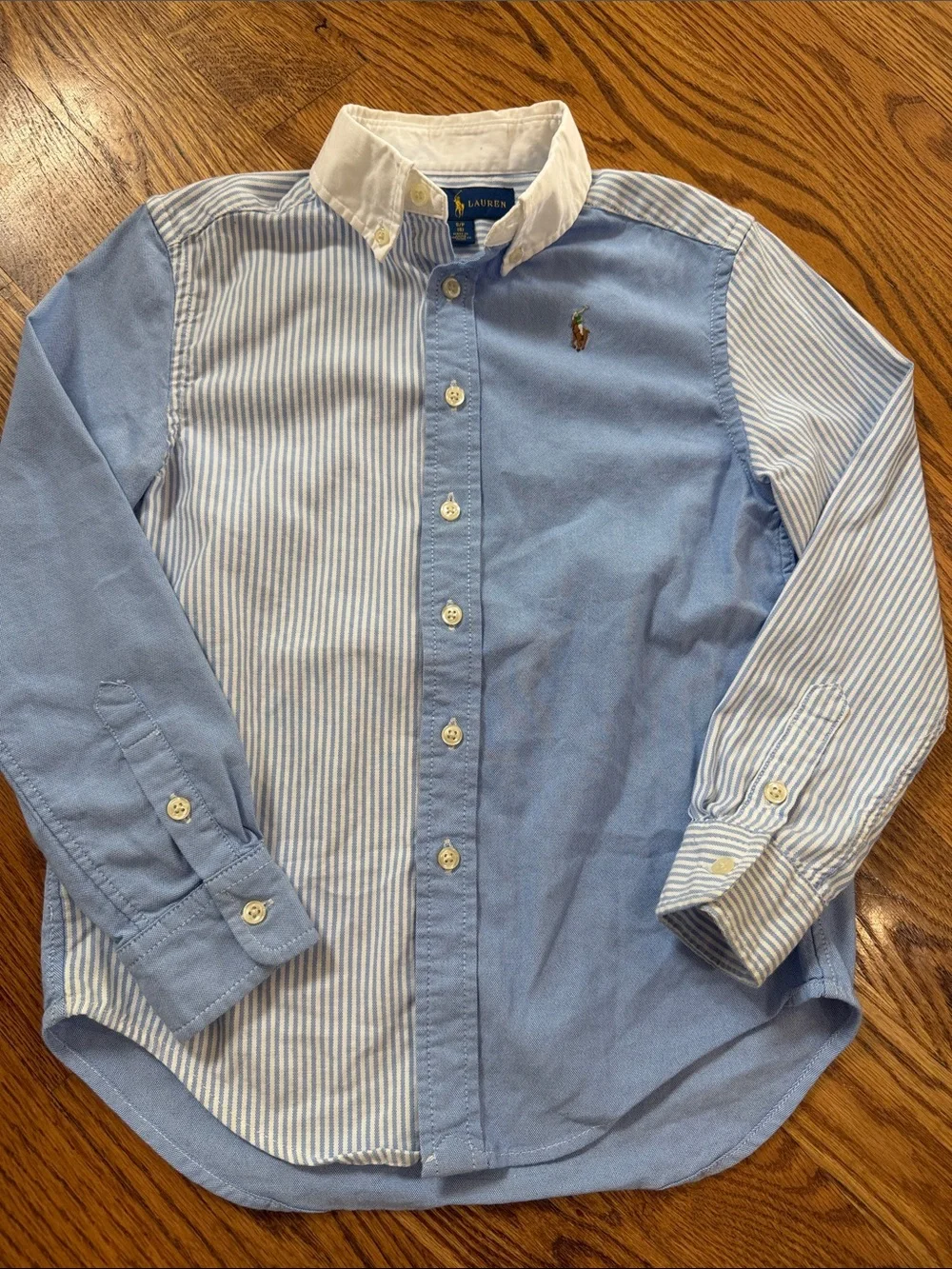 Boy’s Ralph Lauren Button Up Shirt. Size Small 8. Like New Condition.